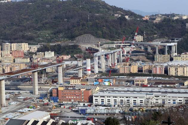 Foto IPP Alfonso Cannavacciuolo Genova 22 03 2020 Ponte Morandi nella foto: innalzamento campata tra le pile 10 e 11 del ponte morandi Italy Photo Press - World Copyright Ponte Morandi  0