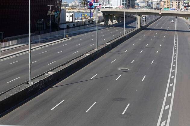 (200322) -- BEIRUT, March 22, 2020 (Xinhua) -- Photo taken on March 22, 2020 shows the empty highway leading to Beirut, Lebanon. Lebanon s number of COVID-19 infected cases increased on Sunday by 18 to 248, the National News Agency reported. Lebanon deployed on Sunday security forces all over the country to prevent people from leaving their houses in an attempt to restrict the spread of COVID-19. (Photo by Bilal Jawich Xinhua) LEBANON-BEIRUT-COVID-19-MEASURES 