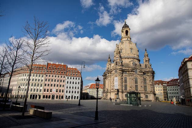 Sunday afternoon day 2 after the municipal general decree with exit restrictions in Dresden due to the novel coronavirus Neumarkt with Frauenkirche without people 22 03 2020, Dresden, Germany, Dresden Altstadt, Dresden