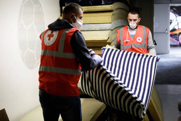 Split: Volunteers of the Red Cross began setting up beds in Spaladium Arena 23.03.2020., Croatia, Split - Red Cross volunteers begin setting up beds in the Spaladium arena, which will serve as a reception center for coronavirus patients in the Split-Dalmatia County. MilanxSabic PIXSELL