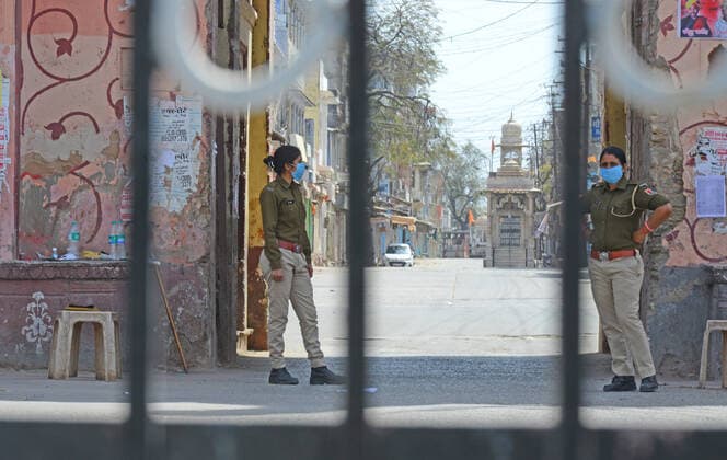 India: Janta Curfew in Rajasthan City streets wears a deserted look during Janta Curfew in the wake of coronavirus pandemic at Ajmeri Gate in Beawar. Beawar Rajashan India Copyright: SumitxSaraswat