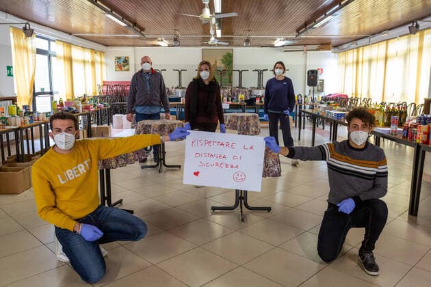 Milan, Coronavirus Covid 19 emergency, distribution to doctors of gels and protective masks provided by the Municipality at Hub 4 in via Zante, which also acts as a collection center for foodstuffs arriving from Caritas and Food Bank for families and individuals in need who have difficulty moving and are then distributed a few times a week (Massimo Alberico Fotogramma, Milan - 2020-03-23) p.s. la foto e utilizzabile nel rispetto del contesto in cui e stata scattata, e senza intento diffamatorio del decoro delle persone rappresentate  Copyright: xMassimoxAlbericox xFOTOGRAMMAx