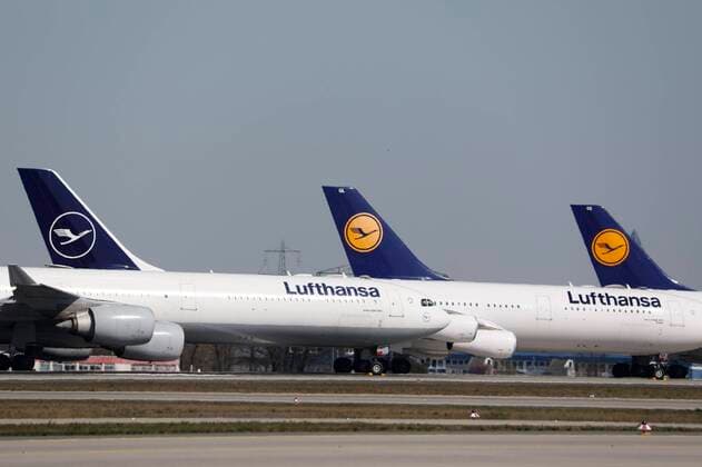 Germany Frankfurt 23 03 2020 Frankfurt Airport the northwest runway becomes a Lufthansa parking lot Economy Frankfurt Airport runway becomes a parking lot