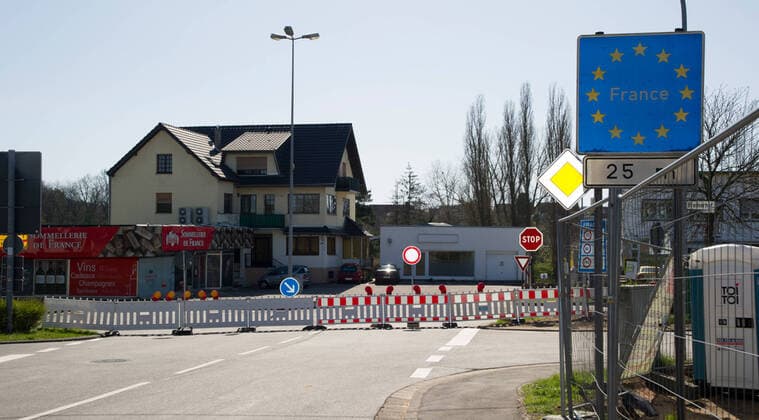 The border crossing at Nassweiler near Saarbrücken on Monday 23 3 2020 is closed A passage between Germany and France for vehicles is no longer permitted bub