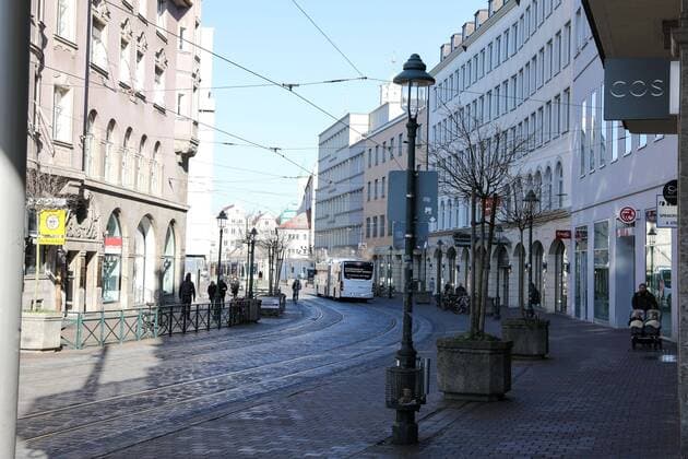 Pedestrian zone, Corona, Augsburg, exit restriction, 23 03 2020 Augsburg Bavaria Germany Copyright: xkolbert-press ChristianxKolbertx