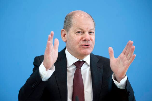 Olaf Scholz - Coronavirus DEU, Deutschland, Germany, Berlin, 23.03.2020 Olaf Scholz, Finanzminister und Vizekanzler SPD, waehrend der Bundespressekonferenz zum Thema Nachtragshaushalt 2020 und Reaktion auf die Corona-Krise in Berlin. Olaf Scholz, German Minister of Finance SPD, during a federal press call at Bundespressekonferenz concerning a supplementary budget for 2020 and the reaction to the coronavirus outbreak in Berlin, Germany. The number of confirmed cases in Germany has a heavy impact on public life.
