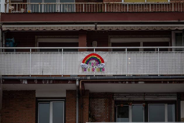 March 23, 2020, San Sebastian, Spain: A poster with a rainbow drawn by children hangs on a balcony..Spain registers more than 33,000 cases of coronavirus which means an increase of around 16% of people infected by Covid 19. In addition, the number of people who died from the coronavirus is 2,182 that is 462 more than the day before, which makes Monday 23rd the worst day of the crisis in terms of deaths. San Sebastian Spain - ZUMAs197 20200323_zaa_s197_034 Copyright: xJavixJuliox