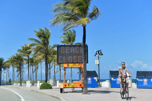 March 23, 2020, Fort Lauderdale, Florida, United States Of America: FORT LAUDERDALE, FL - MARCH 23: COVID-19 Fort Lauderdale businesses comes to a halt after Florida Gov. Ron DeSantis orders all entertainment venues, restaurants, and beaches to close in Broward and Palm Beach Counties in an effort to slow the spread of the Coronavirus on March 23, 2020 in Fort Lauderdale, Florida..People: Port Of Miami Fort Lauderdale United States Of America - ZUMAs214 20200323_zaa_s214_149 Copyright: xSMGx