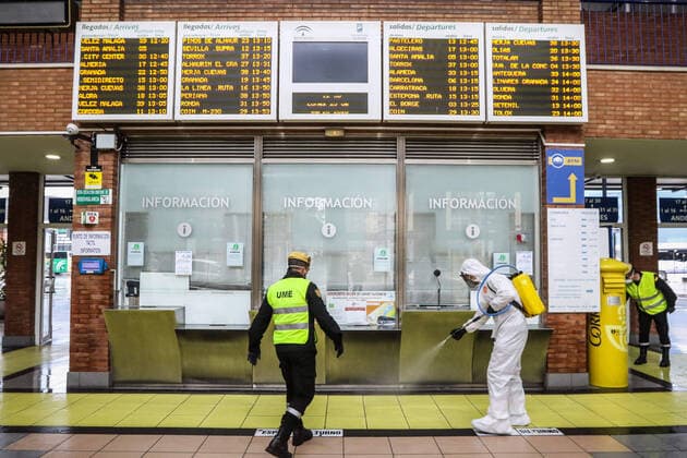 March 23, 2020: March 23, 2020 (Malaga ) The Spanish Military Unit UME, has carried out disinfection tasks at the main bus station in Malaga, to prevent the spread of the Coronavirus due to the passenger traffic that passes daily through the station. The Spanish military use bleach to clean up the surrounding area. - ZUMAc161 20200323_zap_c161_032 Copyright: xLorenzoxCarnerox