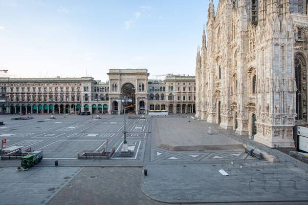 Milan, Coronavirus Covid 19 emergency, Piazza del Duomo deserted on the first day of the new regional ordinance which provides even more draconian quarantine measures Editorial Usage Only  Copyright: xMassimoxAlbericox xIPAx