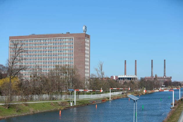 23 03 2020, xtgx, effects of the corona virus in Wolfsburg, symbol photo, symbol image, VW, Volkswagen, logo, Wolfsburg administration tower