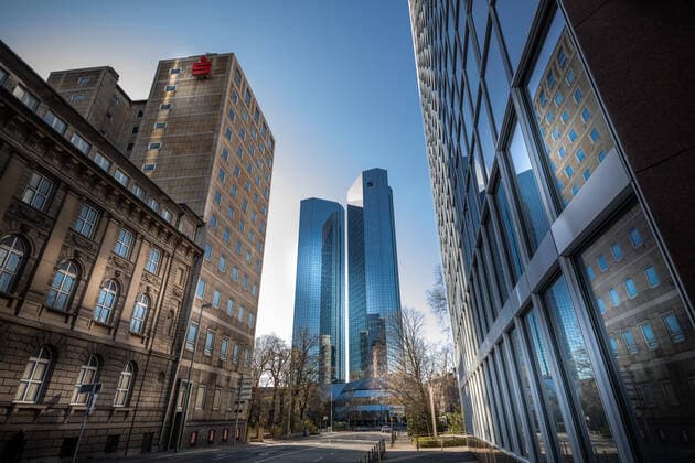 Deutsche Bank Towers Frankfurt at rush hour