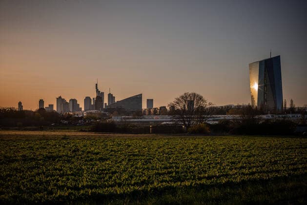 Frankfurts skyline in the evening from the east of Frankfurt at rush hour