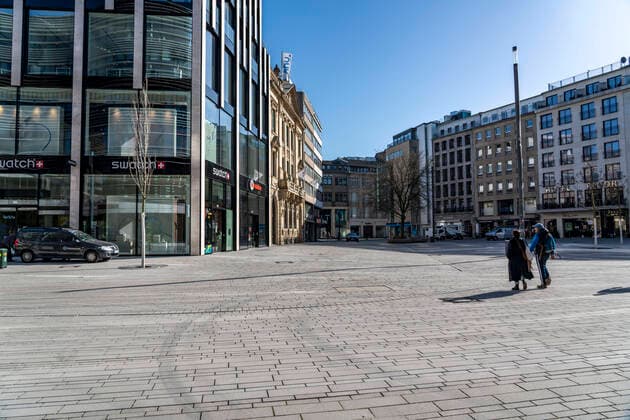 Empty city centre, shopping street, Schadowplatz, effects of the coronavirus pandemic in Germany, Düsseldorf