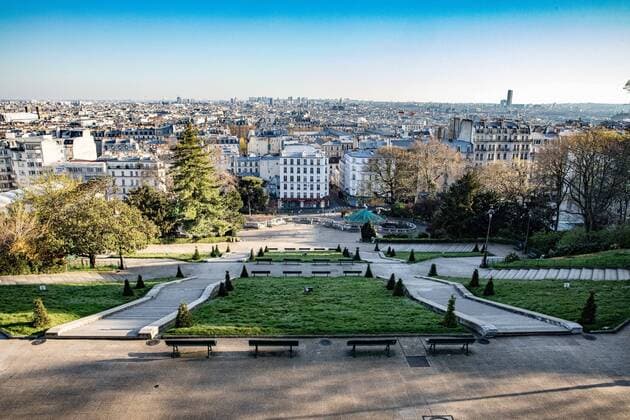 Atmosphere in the streets of Montmartre, after the head of state ordered people to stay home to stop the spread of Covid-19, on monday March 23, 2020, in Paris, France  Copyright: xChristophexMorinx