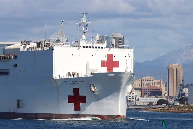 March 23, 2020, San Diego, CA, USA: San Diego-based Navy hospital ship USNS Mercy leaves San Diego Bay on its way to Los Angeles where it will provide overflow support for non-coronavirus patients amid the area s surge of coronavirus patients. San Diego USA - ZUMAga3_ 20200323_zap_ga3_005 Copyright: xJohnxGastaldox