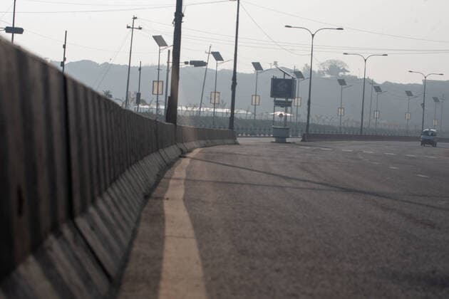 March 24, 2020, Kathmandu, Nepal: View of a deserted road amid Coronavirus fears..Nepal government has decided to lock down the whole country from 24 March till 31 March following a second confirmed COVID-19 case. Kathmandu Nepal - ZUMAs197 20200324_zaa_s197_023 Copyright: xPrabinxRanabhatx