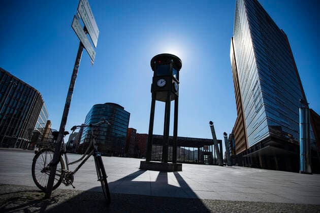 Potsdamer Platz in Berlin on 24 March 2020 To slow down the spread of the coronavirus COVID 19, the federal and state governments decided to impose further restrictions After museums, theatres, sporting events etc. were banned, meetings with more than two people in public are forbidden as of yesterday