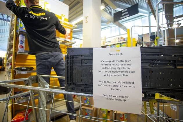 EIDHOVEN, 24-03-2020, Jumbo Boschdijk. Jumbo policy to prevent spread of coronavirus. Barricade to close certain paths. Jumbo entrance policy  x7589830x Copyright: