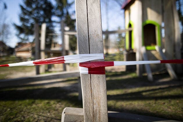 Closed playground in Kodersdorf, 24 03 2020 Throughout Saxony there are restrictions due to the spread of the coronavirus Kodersdorf Germany Copyright: xFlorianxGaertner photothek.netx