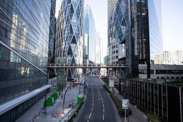 Puteaux, France, March 24, 2020 - Atmosphere in the business district of La Defense after the head of state ordered people to stay home to stop the spread of Covid-19  Copyright: xAlexisxSciardx