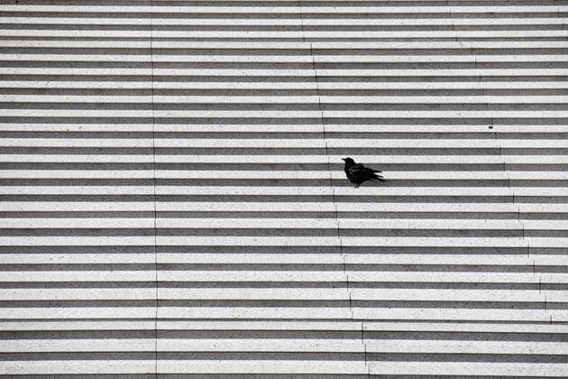 Puteaux, France, March 24, 2020 - Atmosphere in the business district of La Defense after the head of state ordered people to stay home to stop the spread of Covid-19  Copyright: xAlexisxSciardx