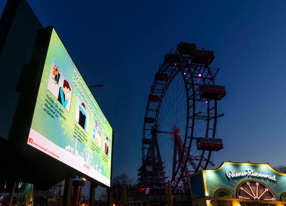 information video wall with information about hygiene measures ( How to protect yourself and others ) in German, Ferris Wheel at Prater closed due to corona virus (COVID-19) Wien, Vienna Wien Austria 02. Leopoldstadt