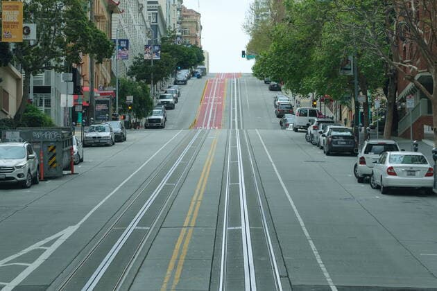 March 24, 2020, San Francisco, California, USA: California Street empty of traffic and cable cars due to San Francisco™s shelter in place order. San Francisco USA - ZUMA 20200324_mda_s265_175 Copyright: xWilliamxJxSimpsonx
