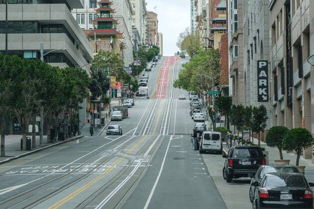 March 24, 2020, San Francisco, California, USA: California Street empty of traffic and cable cars due to San Francisco™s shelter in place order. San Francisco USA - ZUMA 20200324_mda_s265_176 Copyright: xWilliamxJxSimpsonx