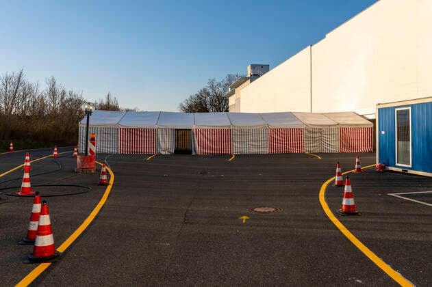 Corona Virus Pandemic, bfischu, HMB Media Schumacher, 24 03 20, Nuremberg, Germany Corona Virus Pandemic, bfischu, HMB Media Schumacher, 24 03 20, Nuremberg, Germany Corona Test Center Drive Inn, Copyright: HMBxMedia Schumacher