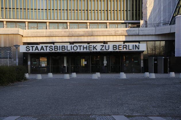 Closed Berlin State Library during the Corona Pandemic on 24 03 2020