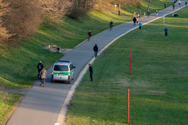 Corona Virus Pandemic, bfischu, HMB Media Schumacher, 24 03 20, Nuremberg, Germany Police patrol Copyright: HMBxMedia Schumacher