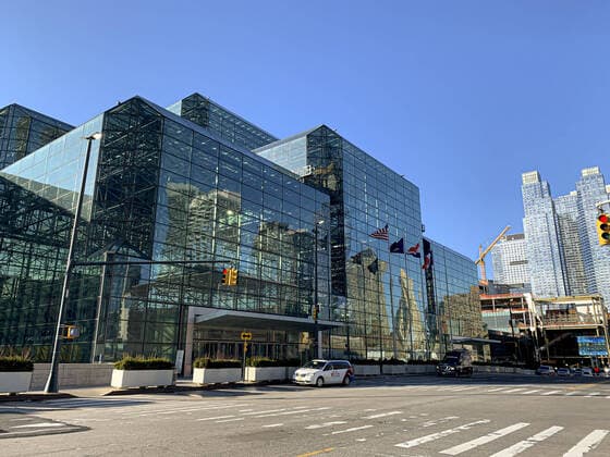 March 24, 2020, International, New York, USA: (NEW)..Javits center to be 2000-bed hospital complex for COVID-19.March 24,2020,New York,USA:New York Governor Andrew Cuomo will convert the javits convention center into a 2,000-bed hospital complex to treat coronavirus patients and has been in full swing since Monday (23)...Credit: Thenews2 International - ZUMAn293 20200324_znp_n293_075 Copyright: xNiyixFotex