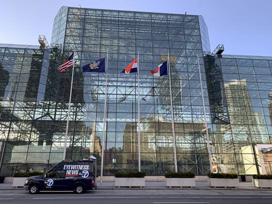 March 24, 2020, International, New York, USA: (NEW)..Javits center to be 2000-bed hospital complex for COVID-19.March 24,2020,New York,USA:New York Governor Andrew Cuomo will convert the javits convention center into a 2,000-bed hospital complex to treat coronavirus patients and has been in full swing since Monday (23)...Credit: Thenews2 International - ZUMAn293 20200324_znp_n293_076 Copyright: xNiyixFotex