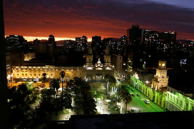Santiago 24 March 2020 Plaza de Armas during the third night of curfew for the global coronavirus pandemic Marcelo Hernandez Aton Chile, Santiago Chile Aton 407278  Copyright: MARCELOxHERNANDEZ ATONxCHILE