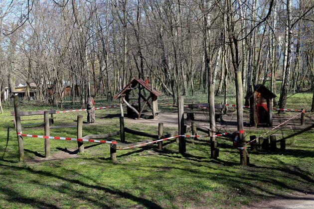 Blocked playground due to the spread of the coronavirus, Potsdam, 24 March 2020 Coronavirus Blocked playgrounds in Potsdam