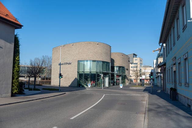 Metzingen theme picture Corona Virus, Outletcity Metzingen, ghost town, people empty, 24 03 2020 Outletcity, theme picture Corona Virus, Outletcity Metzingen, ghost town, people empty, 24 03 2020, Copyright: xEibner-Pressefoto SaschaxWaltherx EP_swa