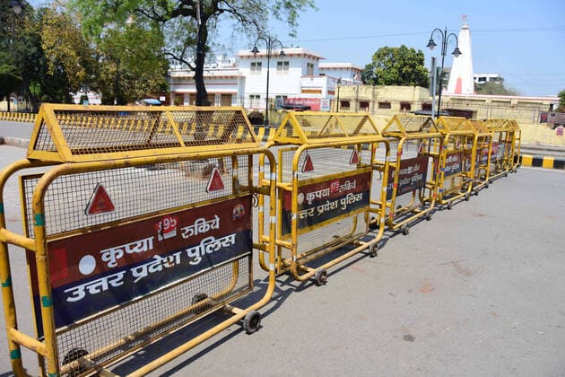 March 25, 2020, Prayagraj, Uttar Pradesh, India: Prayagraj: City wears a deserted look during lockdown in wake of Corona virus pandemic in Prayagraj on Wednesday, March 25, 2020. Prayagraj India - ZUMAv115 20200325_zap_v115_007 Copyright: xPrabhatxKumarxVermax
