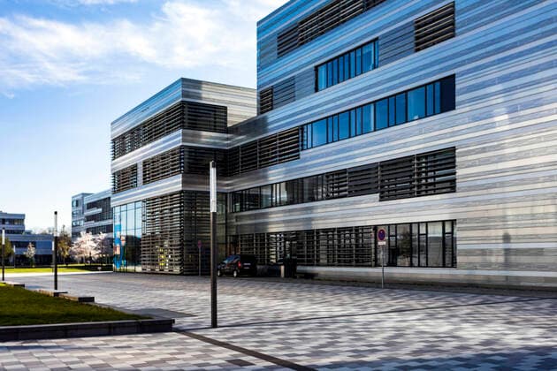 General protective measures to combat the coronavirus pandemic, the University of Applied Sciences Düsseldorf ÐÊHSD ÐÊhas therefore closed, the campus empty and left