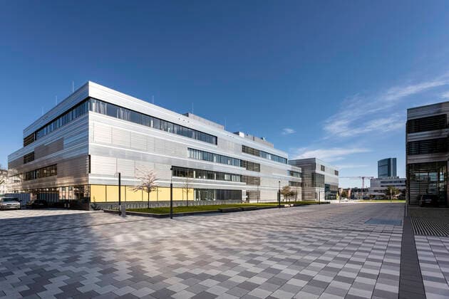 General protective measures to combat the coronavirus pandemic, the University of Applied Sciences Düsseldorf ÐÊHSD ÐÊhas therefore closed, the campus empty and left