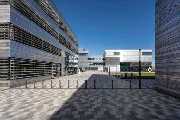 General protective measures to combat the coronavirus pandemic, the University of Applied Sciences Düsseldorf ÐÊHSD ÐÊhas therefore closed, the campus empty and left