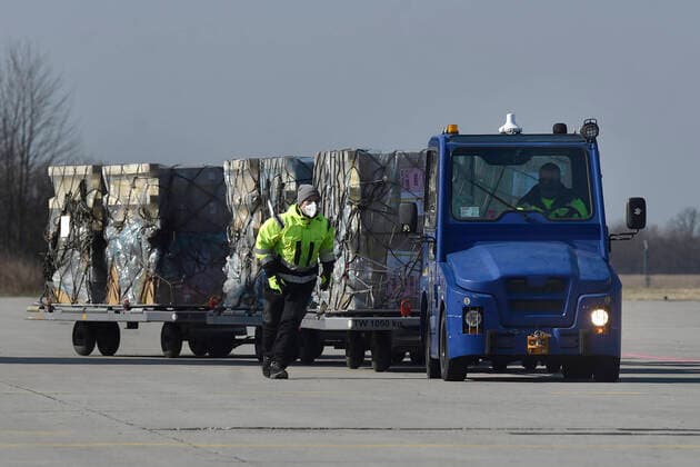 Aircraft landed at the Mosnov - Ostrava airport with supply of medical equipment from China aimed to help tackle the coronavirus epidemic in the Czech Republic, March 25, 2020. (CTKxPhoto JaroslavxOzana) CTKPhotoP202003250350201 JAO 09