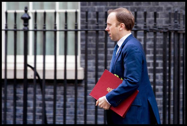 . 25 03 2020. London, United Kingdom. Boris Johnson PMQs. Matt Hancock - Secretary of State for Health and Social Care departs Downing Street.  xMartynxWheatleyx xi-Imagesx IIM-20953-0015
