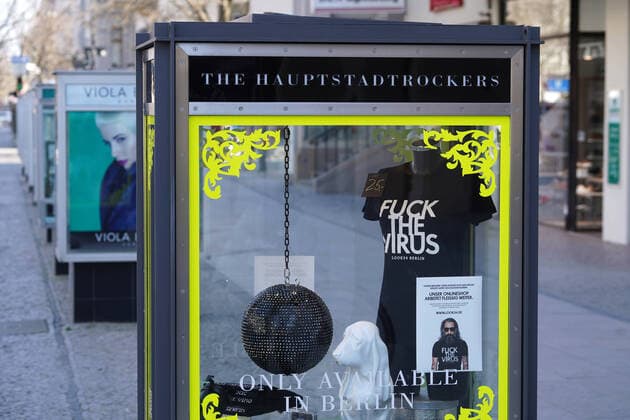 25 03 2020,Berlin,Germany,GER,the city in times of the Corona Pandemic, Fuck the Virus, seen at Kurfürstendamm