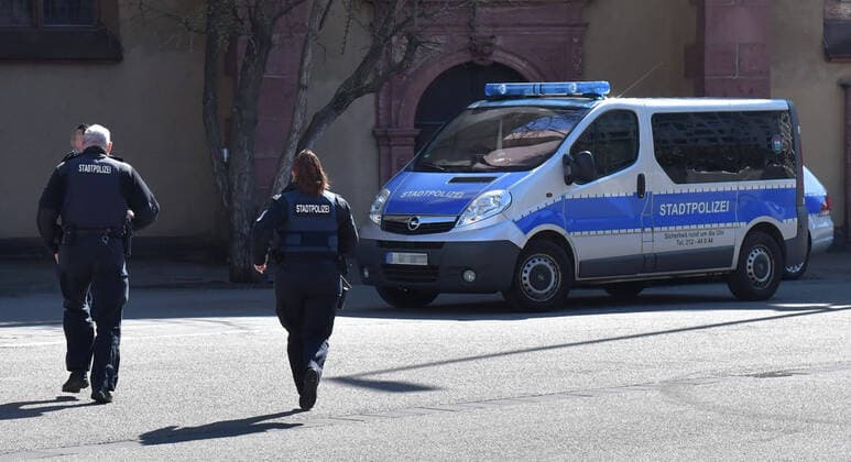 25 03 2020, xblx, Frankfurt on day 3 of the contact ban, Frankfurt am Main City Police