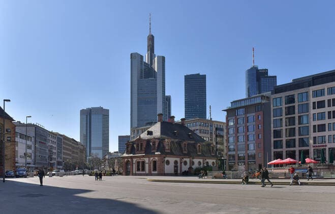 25 03 2020, xblx, Frankfurt on day 3 of the contact ban, only a few people at the Zeil Hauptwache Frankfurt am Main