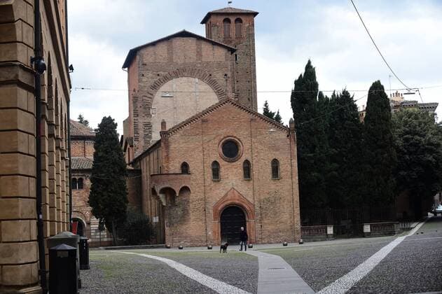 Bologna at the time of the coronavirus - deserted city or few people (gianni schicchi Fotogramma, Bologna - 2020-03-25) p.s. la foto e utilizzabile nel rispetto del contesto in cui e stata scattata, e senza intento diffamatorio del decoro delle persone rappresentate  Copyright: xgiannixschicchix xFOTOGRAMMAx