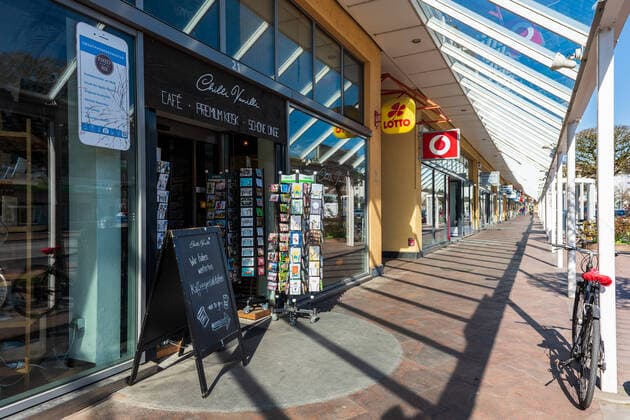 Kiel city centre almost without people The instruction of the state government to stay at home because of the critical situation caused by the coronavirus pandemic is largely followed Kiel Brunswik Schleswig Holstein Germany