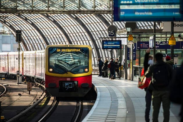 A train of the S Bahn in the direction of Ostbahnhof will arrive at the central station in Berlin on 25 March 2020 To slow down the spread of the coronavirus COVID 19, the federal and state governments decided to impose further restrictions After museums, theatres, sports events etc. have been banned, meetings with more than t