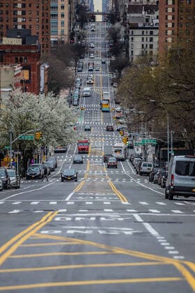 March 25, 2020, New York, NEW YORK, EUA: Manhattan streets and avenues in Harlem are seen empty during a Coronavirus COVID19 pandemic in New York, USA. New York EUA - ZUMAc233 47096318st Copyright: xVanessaxCarvalhox
